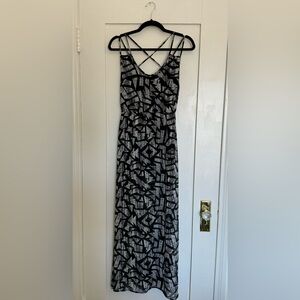 Black and White Geometric Print Maxi Dress - Size S